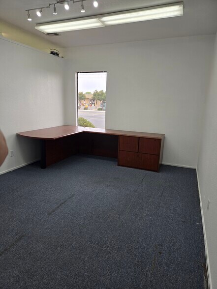 More Photos Of 3504 Oakdale Rd, Modesto Office For Lease
