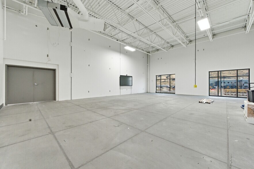 More Photos Of 3500 S Mountain Vista Pky, Provo Industrial For Lease