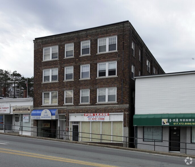 More Photos Of 323-325 Newport Ave, Quincy Apartments For Lease