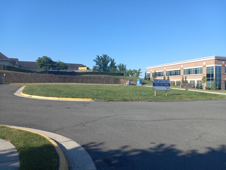 More Photos Of 7605 Heritage Village Plaza, Gainesville Land For Lease