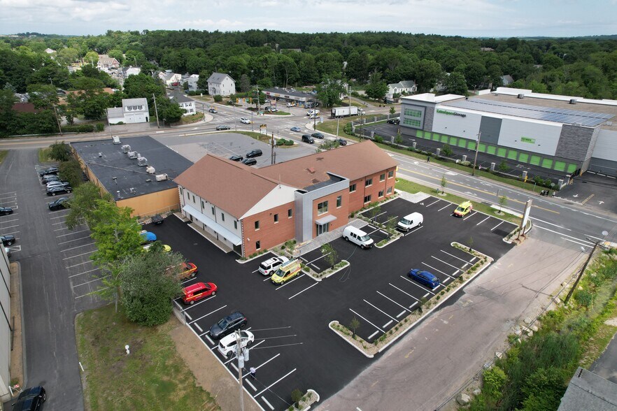 More Photos Of 1239 Washington St, Weymouth Office For Lease