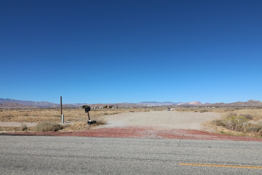 Primary Photo Of Birch Avenue (Schindler Court) @ Hull Street, Rosamond Land For Sale