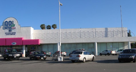 More Photos Of 19836 Ventura Blvd, Woodland Hills Freestanding For Lease