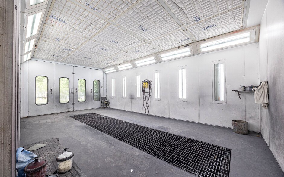 More Photos Of 13508 US HWY 90, Live Oak Industrial For Sale