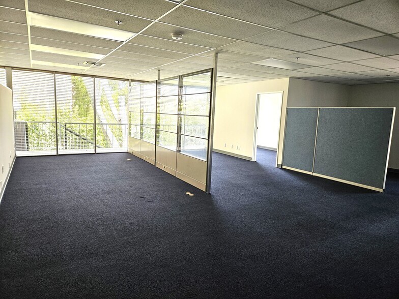 More Photos Of 1517 Fair Oaks Ave, South Pasadena Office For Lease