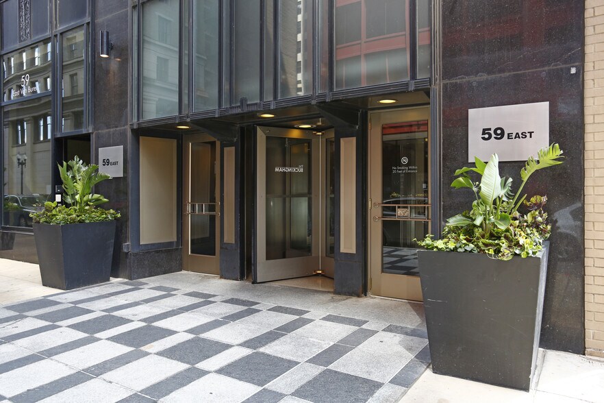 More Photos Of 59 E Van Buren St, Chicago Apartments For Lease