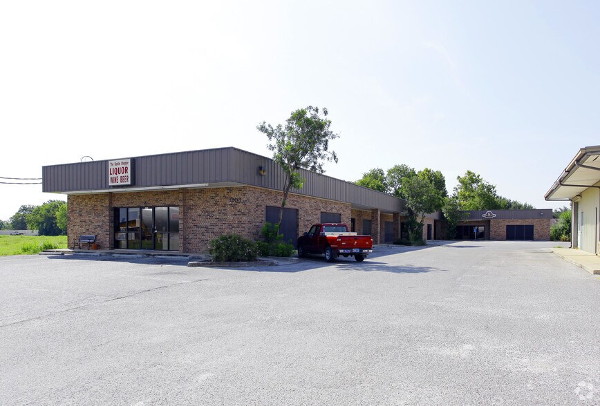 Primary Photo Of 1208-1218 FM 78, Schertz Freestanding For Lease