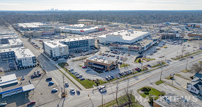 More Photos Of 2747 E 62nd St, Indianapolis General Retail For Sale