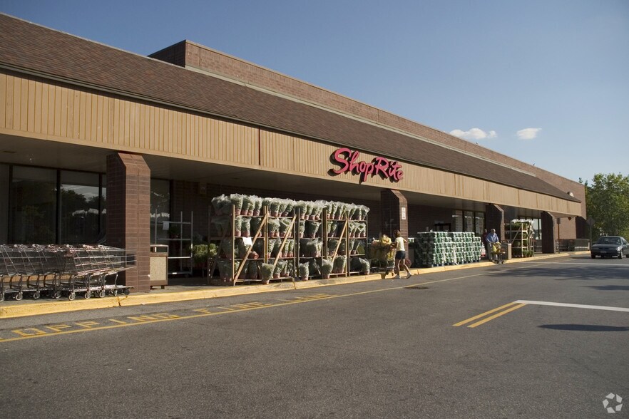 More Photos Of 960-1024 Broadway, Thornwood Unknown For Lease