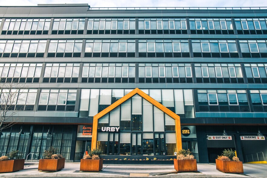 More Photos Of 8 Navy Pier Ct, Staten Island Apartments For Lease