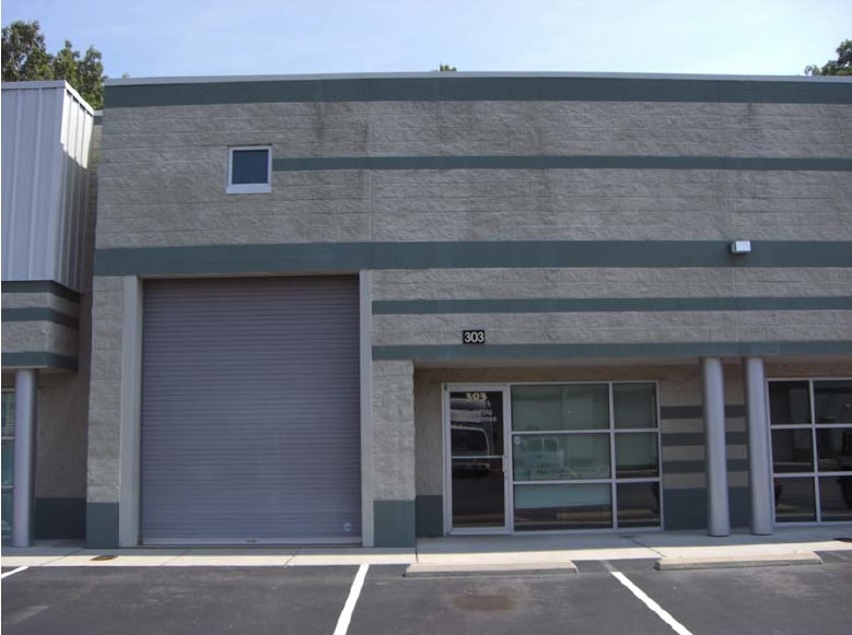 More Photos Of 1612 Centerville Tpke, Virginia Beach Flex For Lease