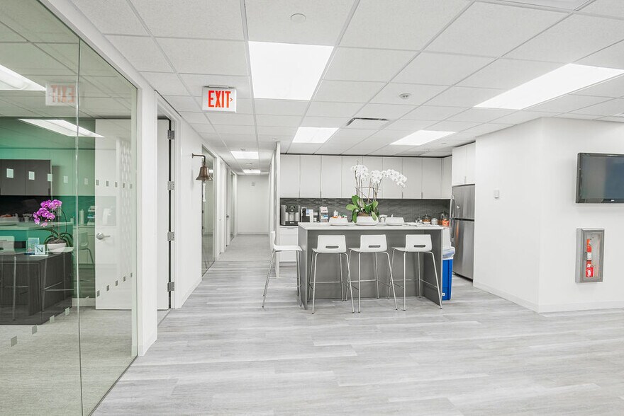 More Photos Of 1 N Lexington Ave, White Plains Office For Lease