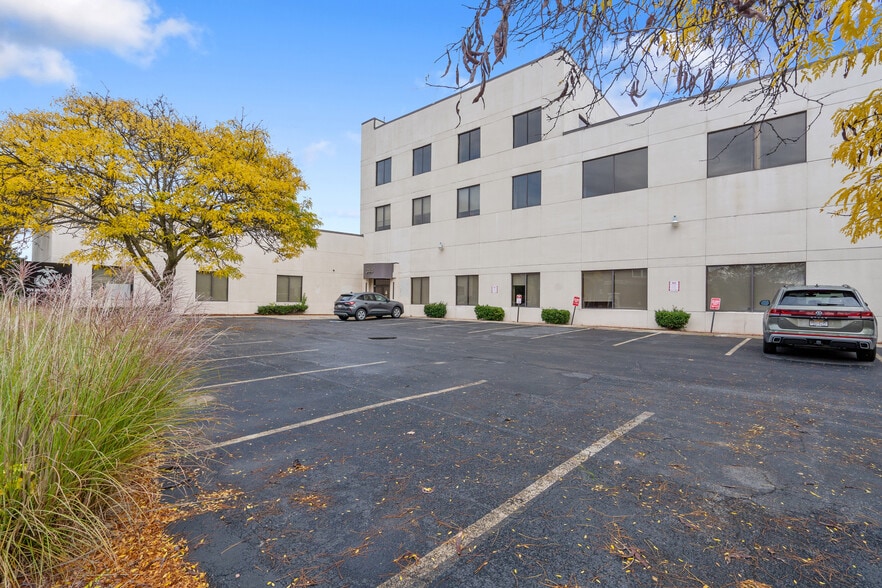 More Photos Of 344 W Genesee St, Syracuse Loft Creative Space For Lease
