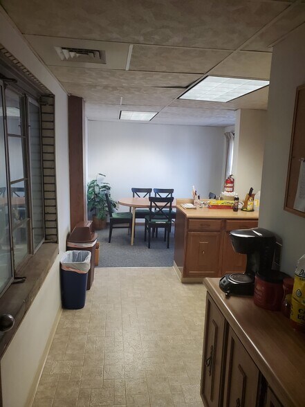 More Photos Of 27 S High St, West Chester Office Residential For Lease