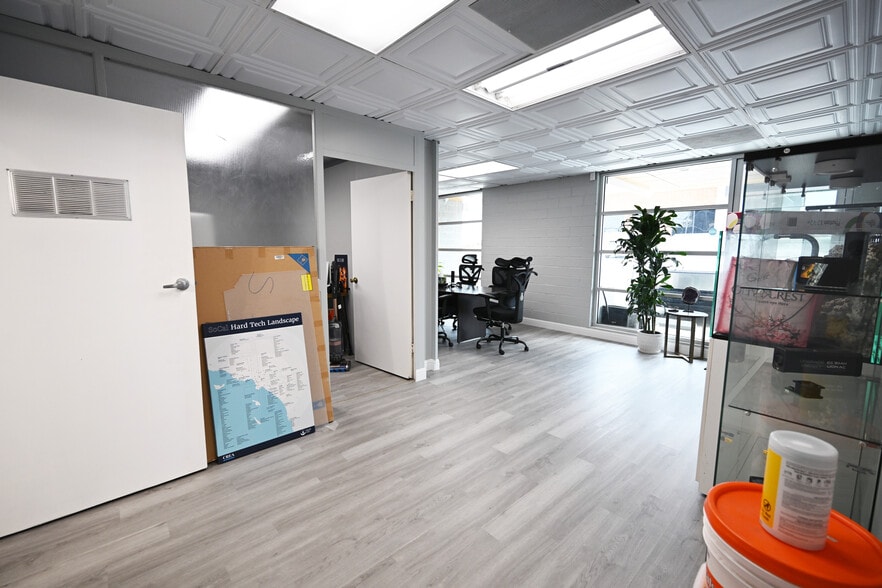 More Photos Of 145 Sheldon St, El Segundo Manufacturing For Lease