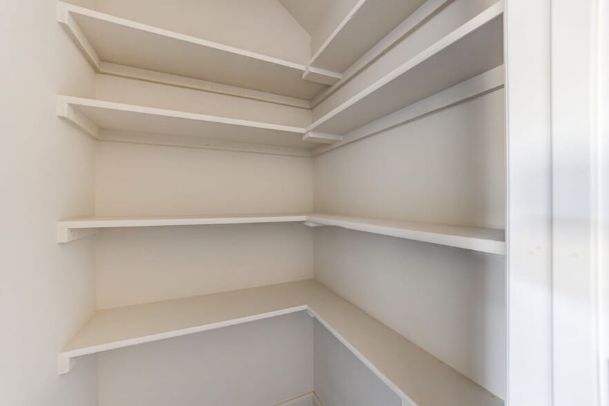 More Photos Of 12001 Rivers Trl, Oklahoma City Specialty For Sale