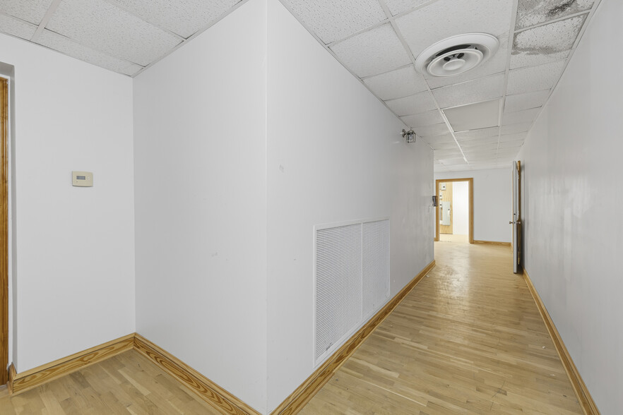 More Photos Of 966 Greensboro Rd, Eatonton Flex For Lease