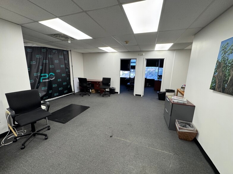 More Photos Of 990 Westbury Rd, Westbury Office For Sale