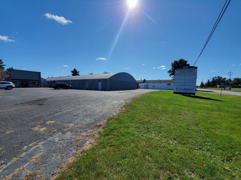 More Photos Of 806 Harcourt Rd, Mount Vernon Office For Lease