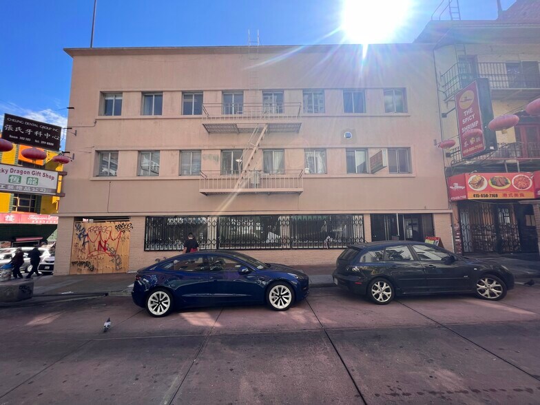 More Photos Of 160 Waverly Pl, San Francisco Storefront Retail Office For Lease