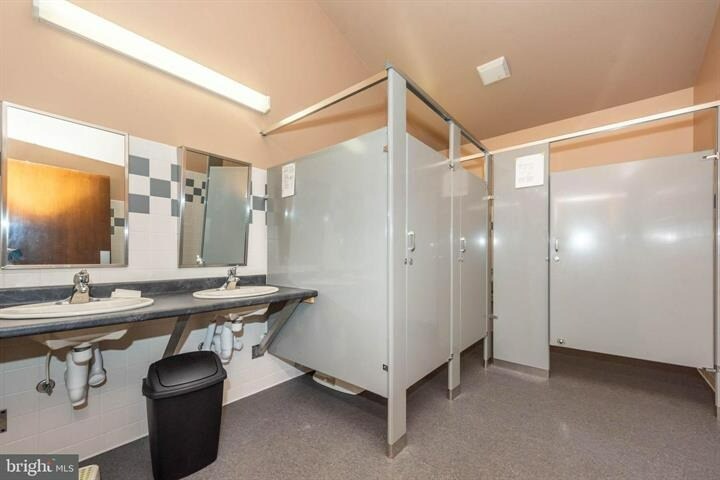 More Photos Of 19220 York Rd, Parkton Freestanding For Sale