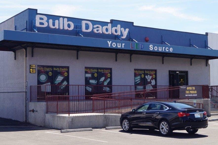 More Photos Of 1100 Terminal Way, Reno Showroom For Lease