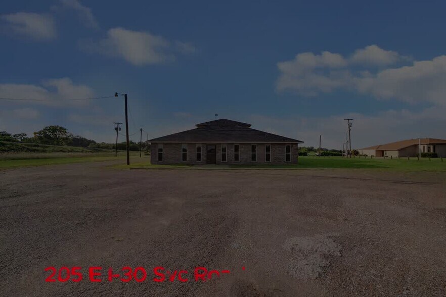 Primary Photo Of 205 E North Interstate 30 Service Rd, Cumby Showroom For Lease