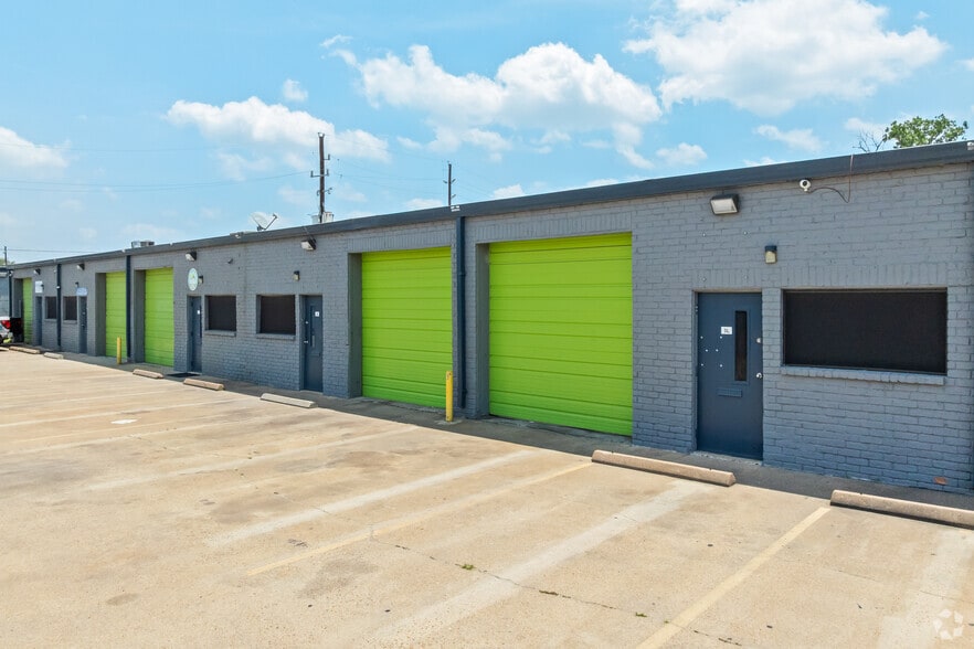 More Photos Of 14518 Hempstead Hwy, Houston Unknown For Lease