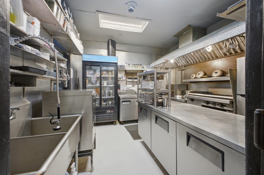 More Photos Of 352 Quaker Rd, Queensbury Restaurant For Sale