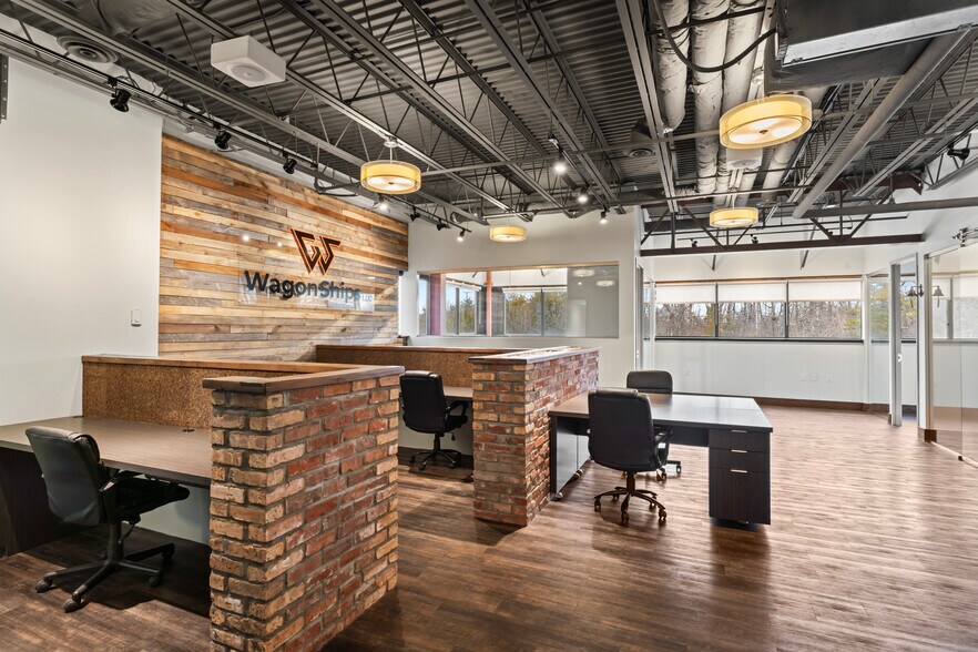 More Photos Of 21495 Ridgetop Cir, Sterling Medical For Lease