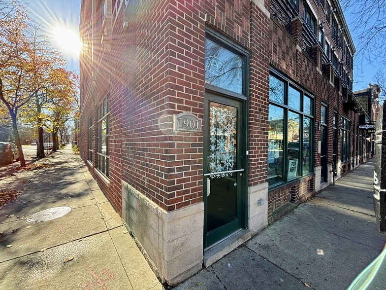 Primary Photo Of 1901 W Chicago Ave, Chicago General Retail For Lease