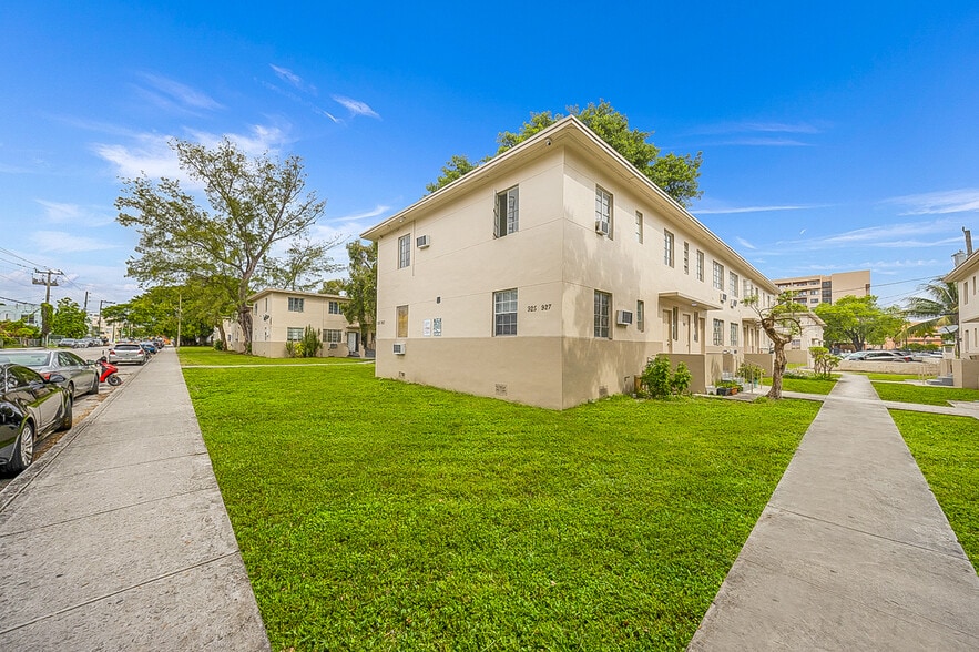 More Photos Of 931 SW 3rd St, Miami Apartments For Sale