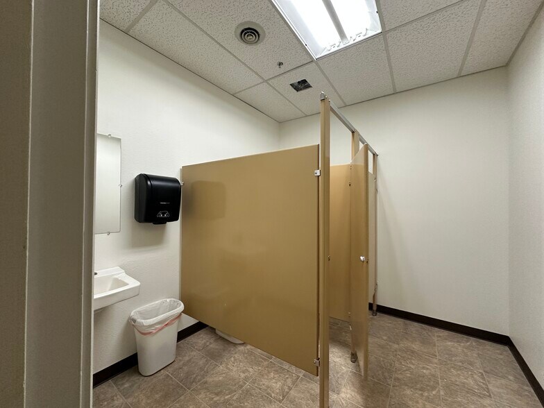 More Photos Of 9 N Last Chance Gulch, Helena Office For Lease