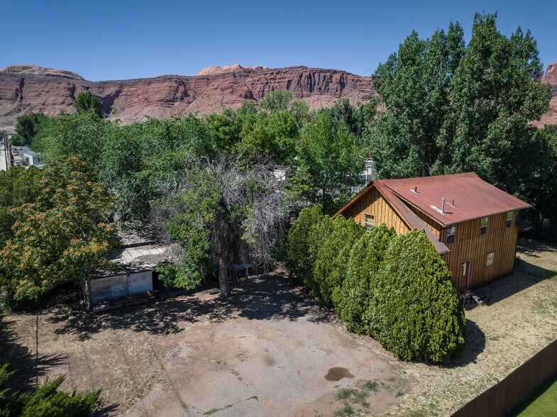 More Photos Of 411 N 500 W, Moab General Retail For Sale