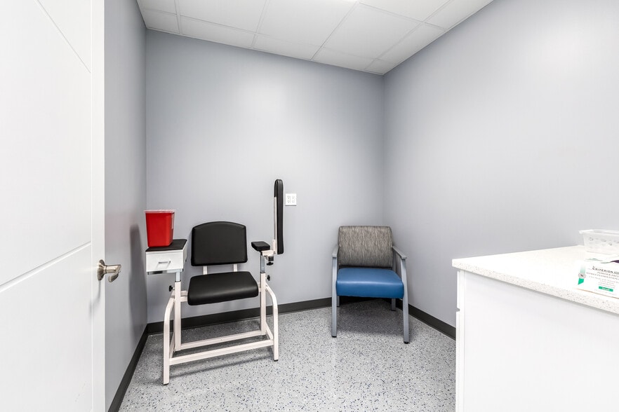 More Photos Of 2940 Lincoln Ave, Oceanside Medical For Sale