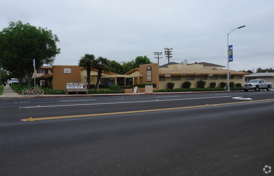 Primary Photo Of 4747 Mission Blvd, San Diego Medical For Lease