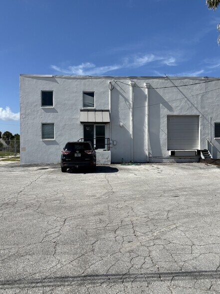 More Photos Of 5142 W Idlewild Ave, Tampa Industrial For Lease