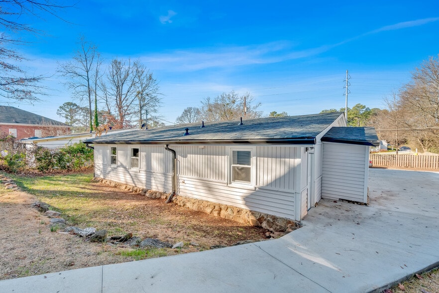 More Photos Of , Marietta Unknown For Sale