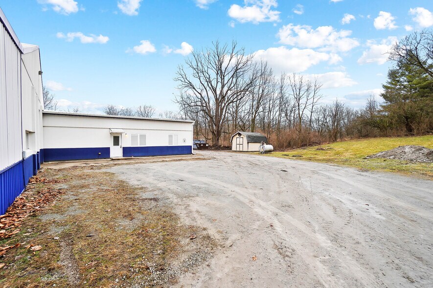 More Photos Of 6220 Knollwood Rd, Springfield Warehouse For Sale