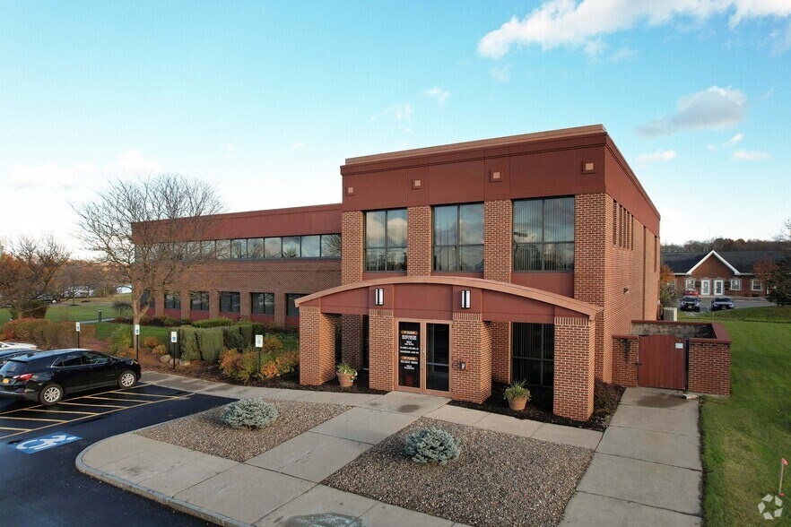 Primary Photo Of 110 Marina Dr, Rochester Medical For Lease