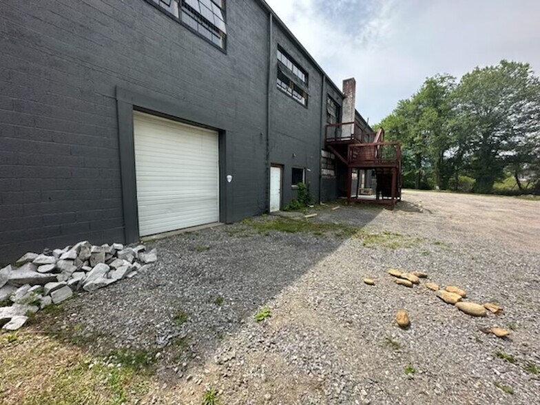 More Photos Of 1940 S Main St, Waynesville Industrial For Lease