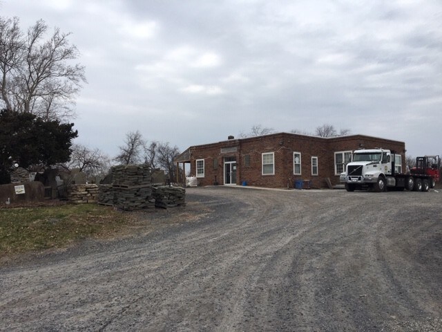 More Photos Of 291 Stony Run Rd, Spring City Freestanding For Lease