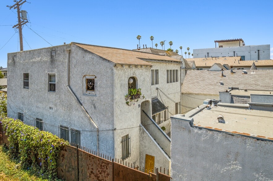 More Photos Of 526-534 W 47th St, Los Angeles Apartments For Sale