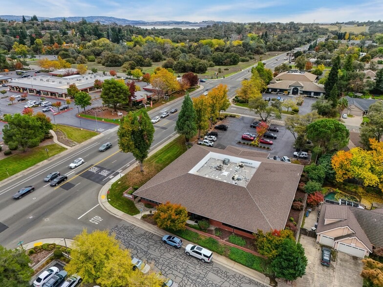 More Photos Of 8700 Auburn Folsom Rd, Granite Bay Office For Lease