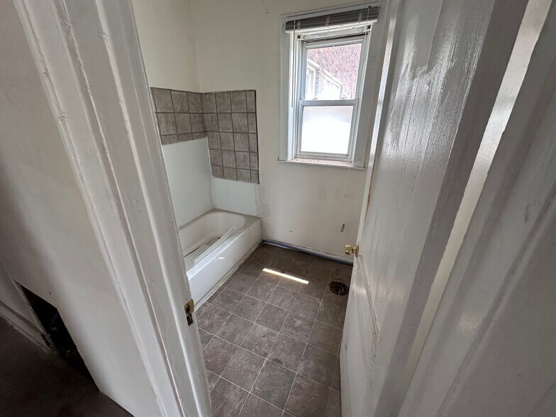 More Photos Of 2350 Stanton Street, Detroit Apartments For Sale