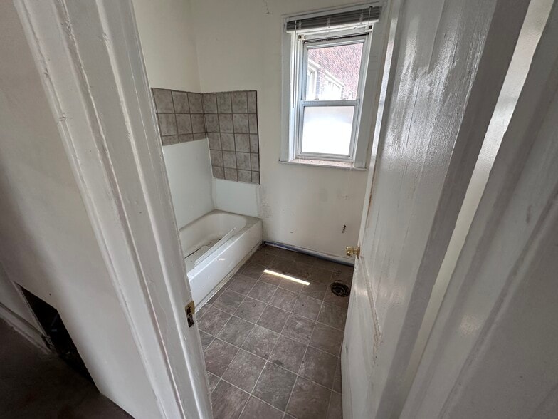 More Photos Of 2360 W Grand Blvd, Detroit Apartments For Sale