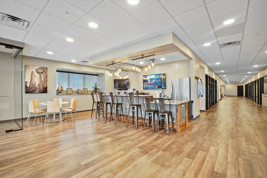 More Photos Of 2395 Lancaster Pike, Reading Coworking Space