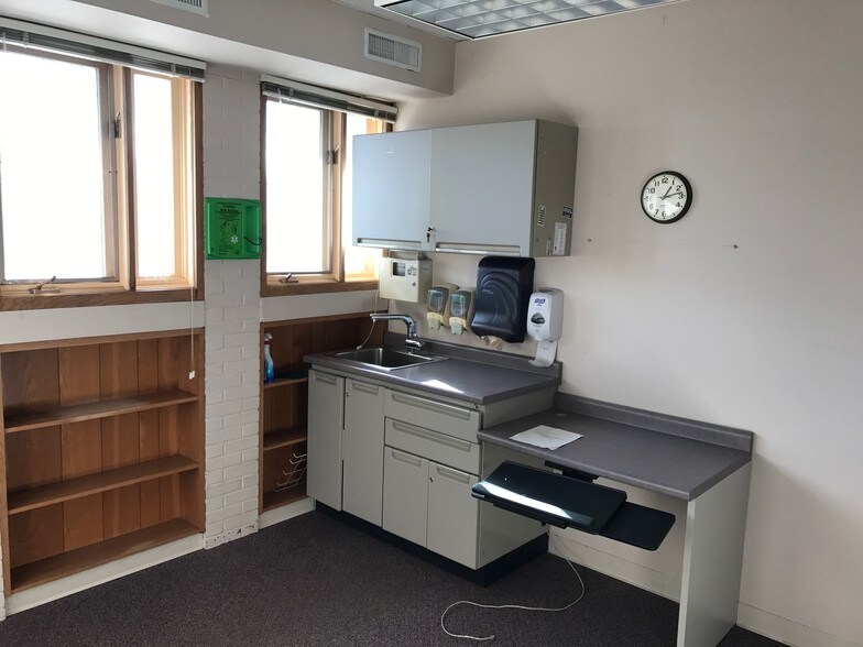 More Photos Of 800 55th St, Kenosha Skilled Nursing Facility For Lease