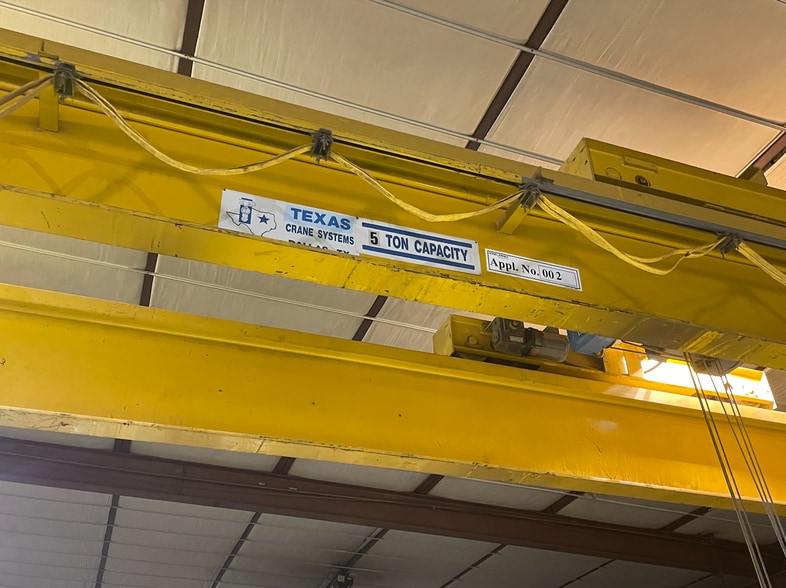 More Photos Of 413 S Eastman Rd, Longview Warehouse For Lease