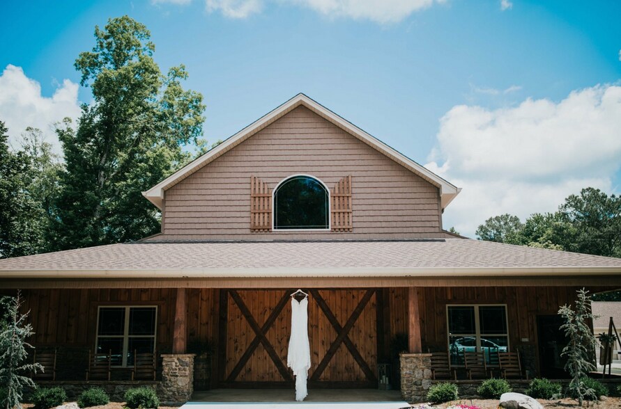 More Photos Of 656 Minnis Rd NE, Cleveland Lodge Meeting Hall For Sale